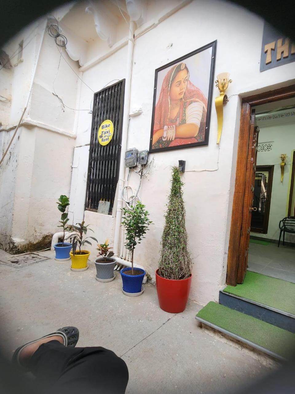 The Mama Hotel - Rooms And Dormitory Udaipur Ngoại thất bức ảnh