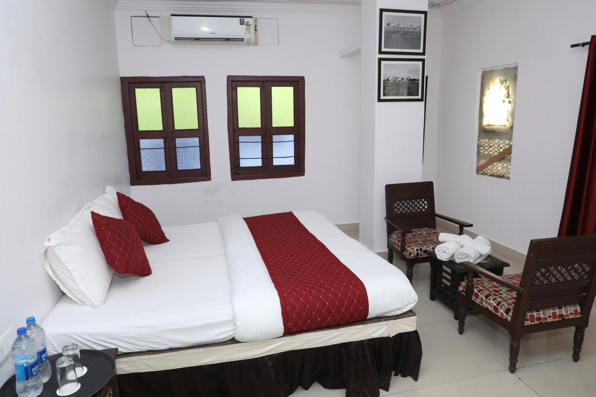 The Mama Hotel - Rooms And Dormitory Udaipur Ngoại thất bức ảnh