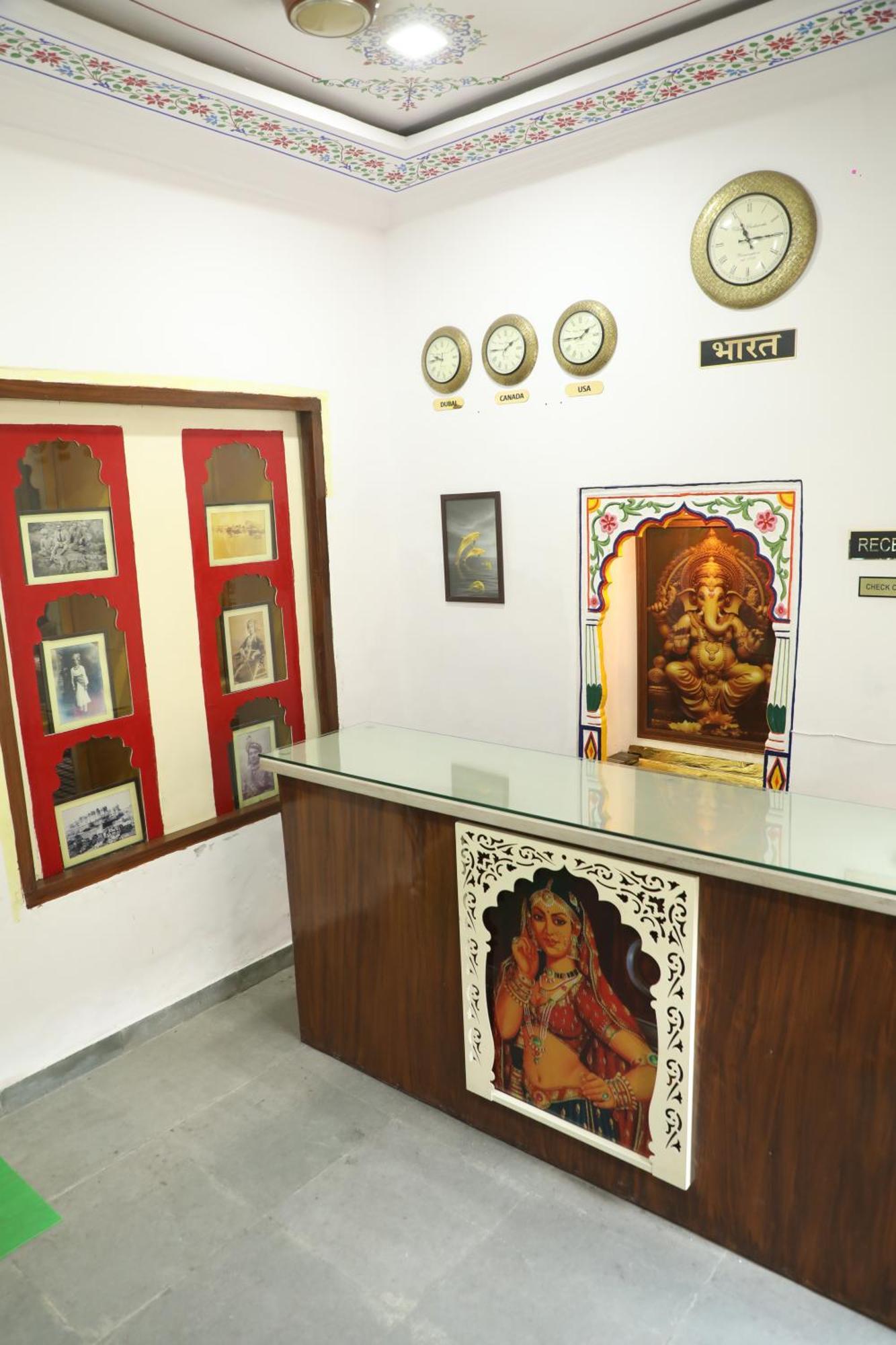 The Mama Hotel - Rooms And Dormitory Udaipur Ngoại thất bức ảnh